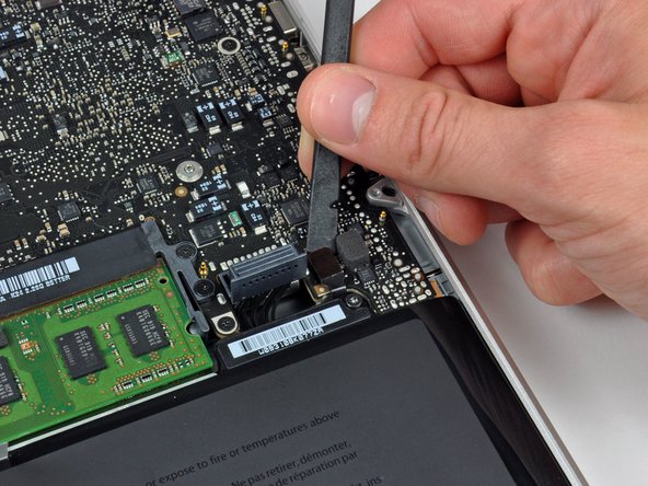 MacBook Pro 13" Unibody Mid 2009 Heat Sink Replacement: step 15, image 1 of 1