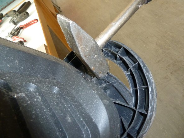 High Pressure Cleaner: step 2, image 3 of 3