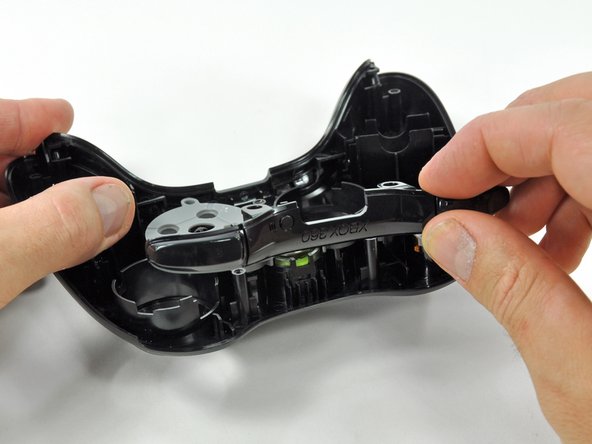 Xbox 360 Wireless Controller Bumper Panel Replacement: step 10, image 2 of 2