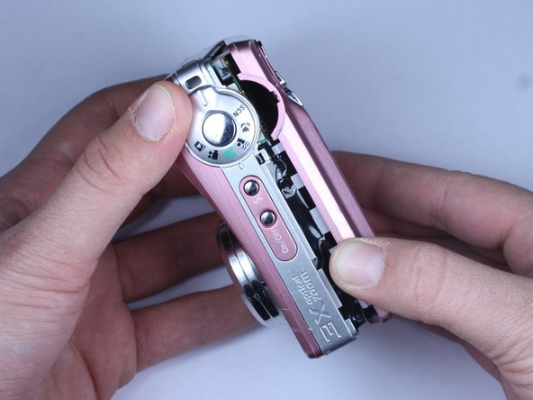 Disassembling Kodak Easyshare C813 Back Cover: step 8, image 1 of 3