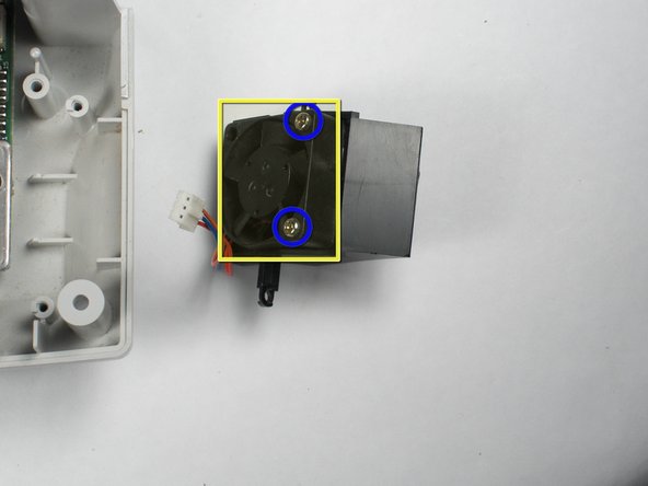 Sega Dreamcast Fan Replacement: step 7, image 1 of 2