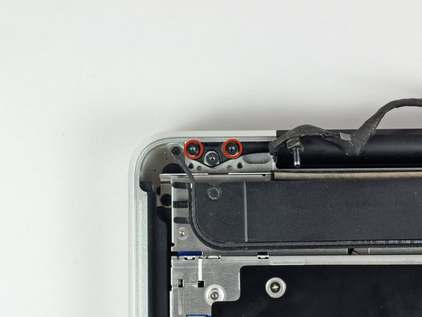 MacBook Pro 13" Unibody Mid 2009 Front Display Glass Replacement: step 10, image 1 of 2