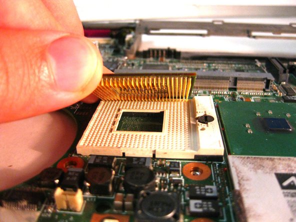 IBM ThinkPad T42 Teardown: step 14, image 3 of 3