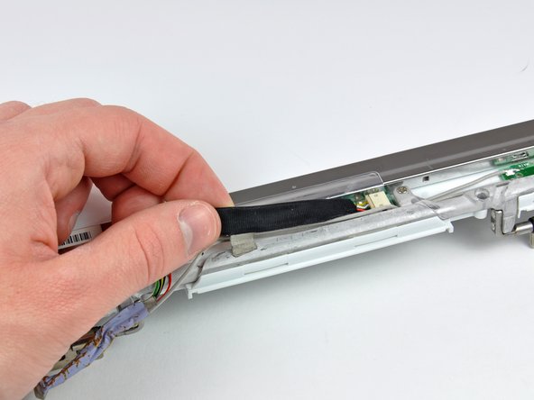 iBook G4 14" 933 MHz-1.33 GHz Clutch Hinges Replacement: step 60, image 2 of 2