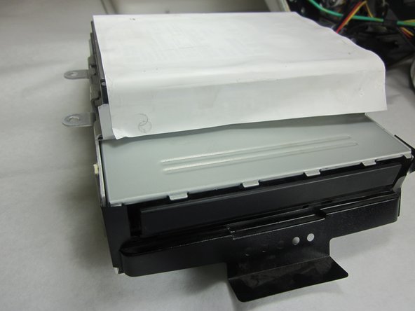 iMac G4 17 800 MHz EMC 1936 Fan Replacement: step 10, image 1 of 3