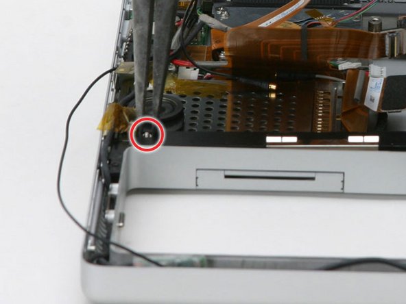 PowerBook G4 Aluminum 15" 1-1.5 GHz Speakers Replacement: step 26, image 1 of 1