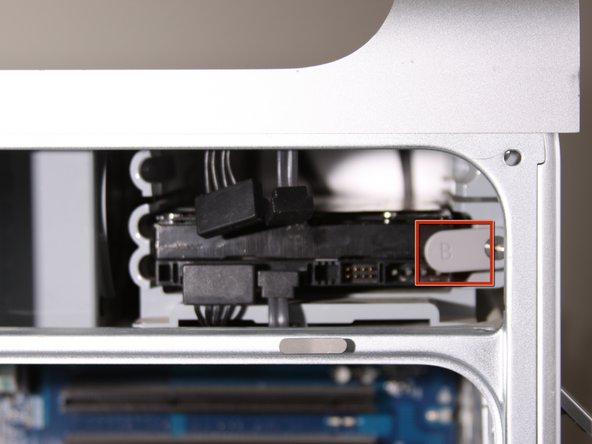 Power Mac G5 Hard Drive Replacement: step 6, image 1 of 2