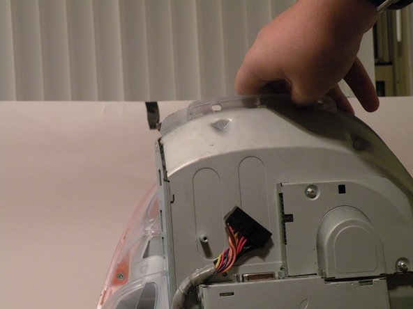 iMac G3 Model M4984 Power Supply Replacement: step 7, image 2 of 3