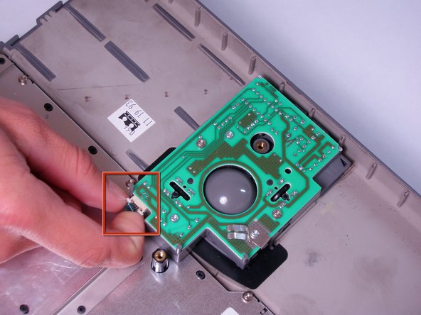 Macintosh PowerBook 165c Trackball Replacement: step 10, image 1 of 2