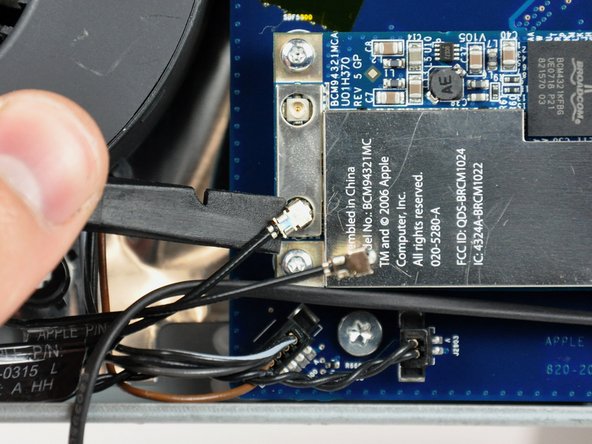 iMac Intel 20" EMC 2105 and 2118 Heat Sinks Replacement: step 18, image 2 of 2