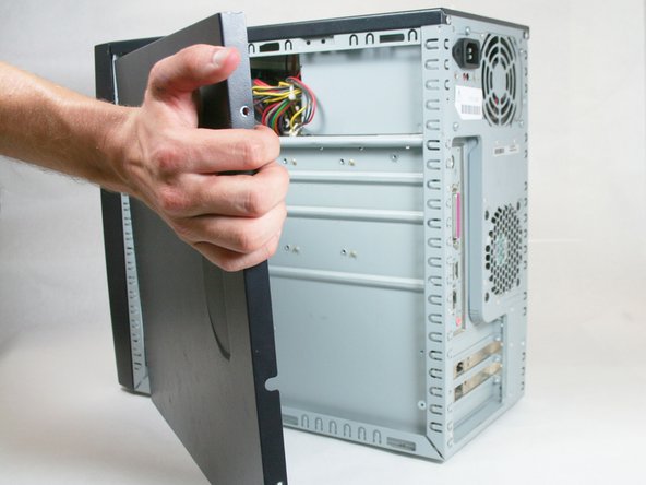 Removing the HP Compaq dx2000MT Optical (CD) Drive: step 4, image 3 of 3