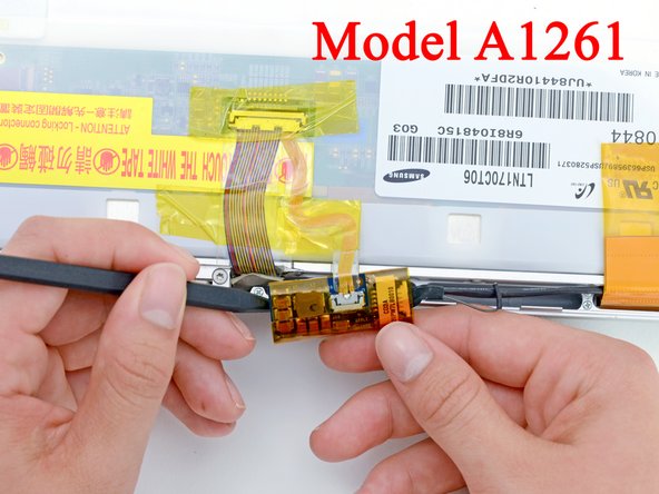 MacBook Pro 17" Models A1151 A1212 A1229 and A1261 Display Inverter Replacement: step 22, image 3 of 3