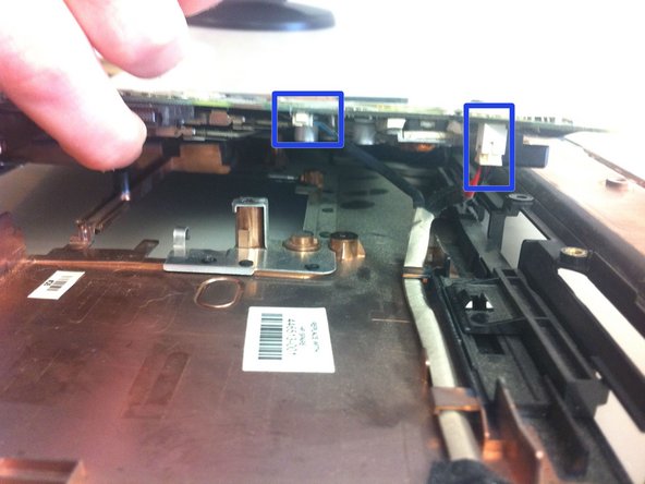 HP Pavilion dv6000 Fan Replacement: step 16, image 2 of 3