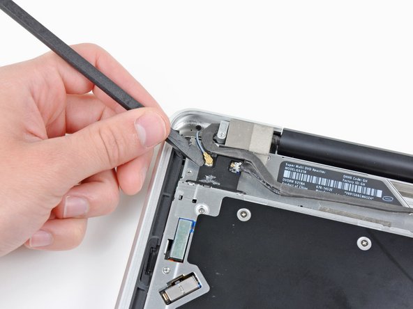 MacBook Pro 17" Unibody Subwoofer & Right Speaker Replacement: step 8, image 1 of 1