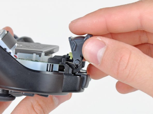 DualShock 3 Trigger Buttons Replacement: step 5, image 2 of 2