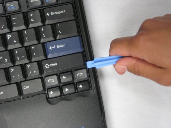 Disassembling IBM ThinkPad A30 Speakers: step 4, image 1 of 2