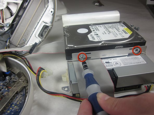 iMac G4 17 800 MHz EMC 1936 Optical Drive Replacement: step 10, image 3 of 3