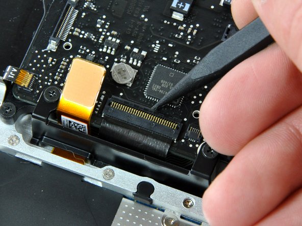 MacBook Unibody Model A1278 Upper Case Replacement: step 35, image 1 of 2