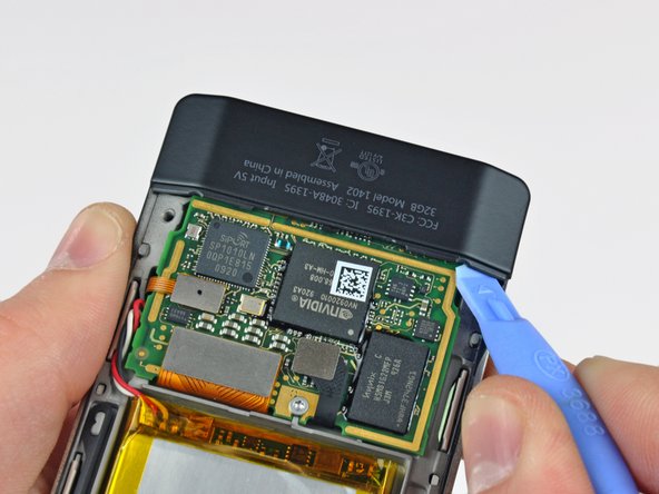 Microsoft Zune HD Lower Rear Panel Replacement: step 3, image 1 of 2