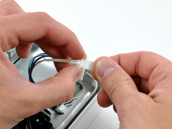 iMac G5 20" Model A1076 Midplane Assembly Replacement: step 12, image 3 of 3