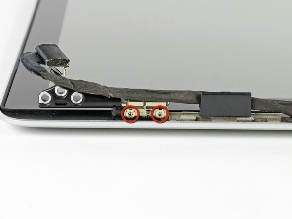 MacBook Pro 13" Unibody Mid 2010 Left Clutch Hinge Replacement: step 19, image 1 of 1