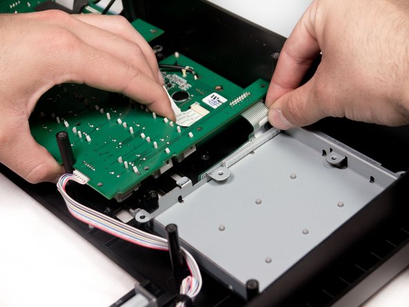 Akai MPK25 Beat Pad Removal: step 8, image 1 of 2