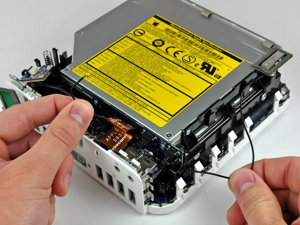 Mac mini Model A1176 Bluetooth Antenna Replacement: step 9, image 1 of 1