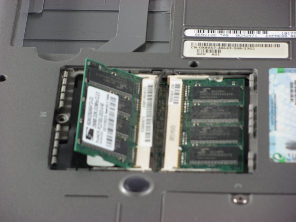 Dell Inspiron 600M RAM Replacement: step 3, image 2 of 3