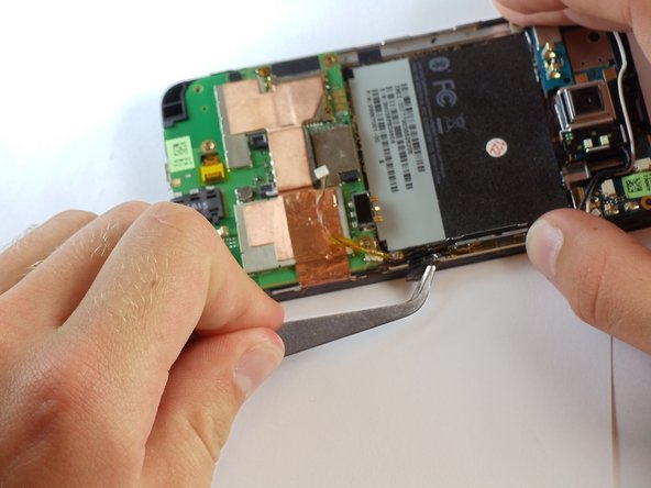 HTC HD2 Screen Replacement: step 8, image 2 of 3