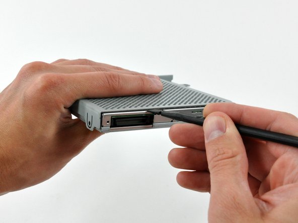 iMac G5 17" Model A1058 Optical Drive Replacement: step 9, image 1 of 1