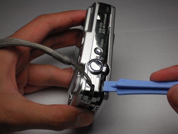 Sony Cyber-shot DSC-W55 LCD Screen Replacement: step 8, image 2 of 3