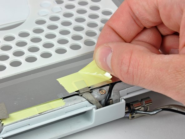 iBook G4 12" 800 MHz-1.2 GHz Clutch Cover Replacement: step 53, image 2 of 2