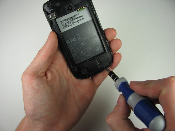 HTC Maple 100 LCD Screen Replacement: step 4, image 2 of 2