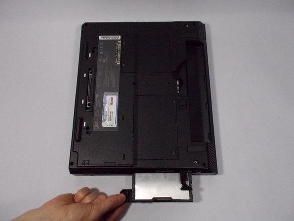Disassembling IBM ThinkPad A30 Floppy Disk Drive: step 3, image 2 of 2