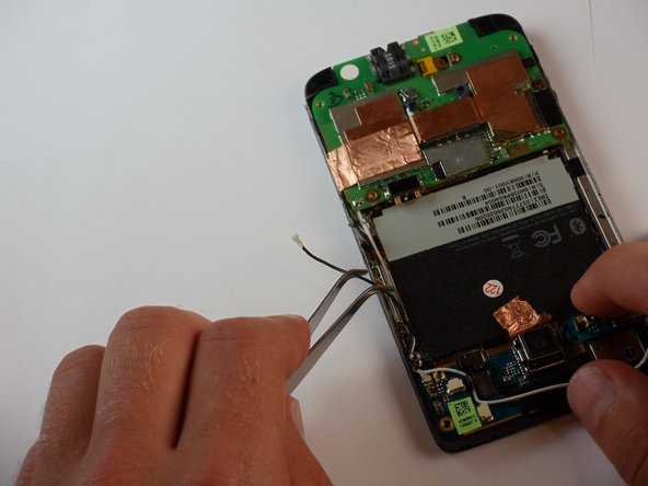 HTC HD2 Screen Replacement: step 14, image 2 of 3