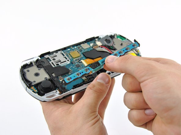 PSP 300xc UMD Drive Replacement: step 13, image 3 of 3