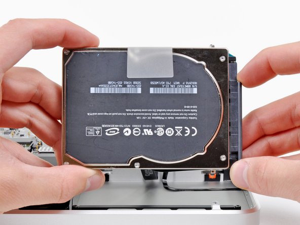 MacBook Pro 17" Unibody Hard Drive Cable Replacement: step 7, image 1 of 2