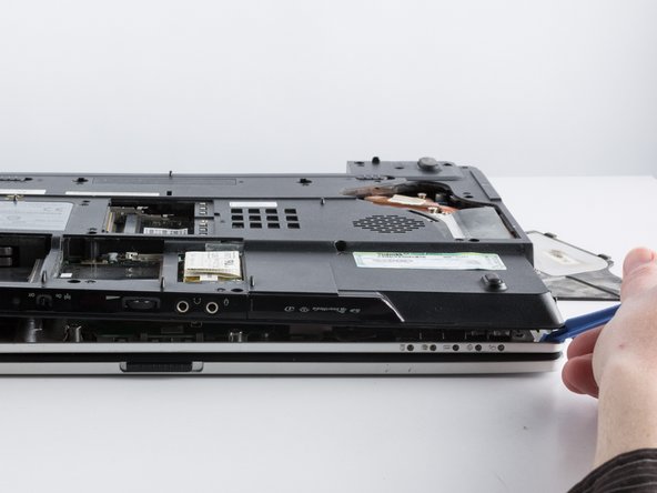 Toshiba Satellite M45 Speakers Replacement: step 10, image 1 of 3