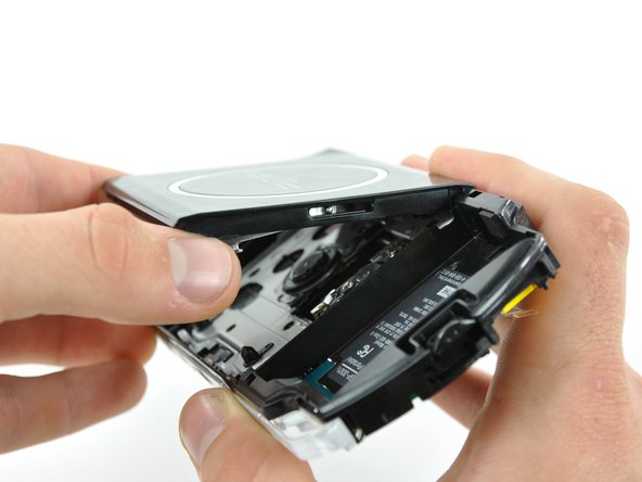 PSP 300xc UMD Brace Replacement: step 19, image 1 of 3