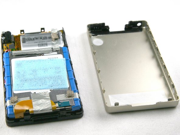 Microsoft Zune 80 Hard Drive Replacement: step 3, image 3 of 3