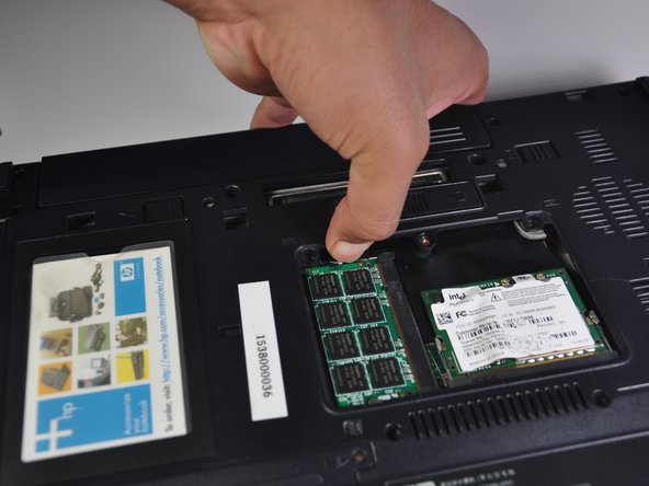 HP Compaq NC6120 RAM Replacement: step 3, image 2 of 3