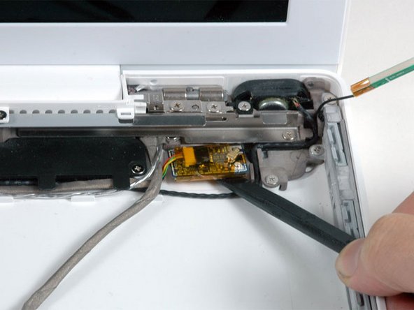 MacBook Core Duo Bluetooth Board Replacement: step 25, image 1 of 1