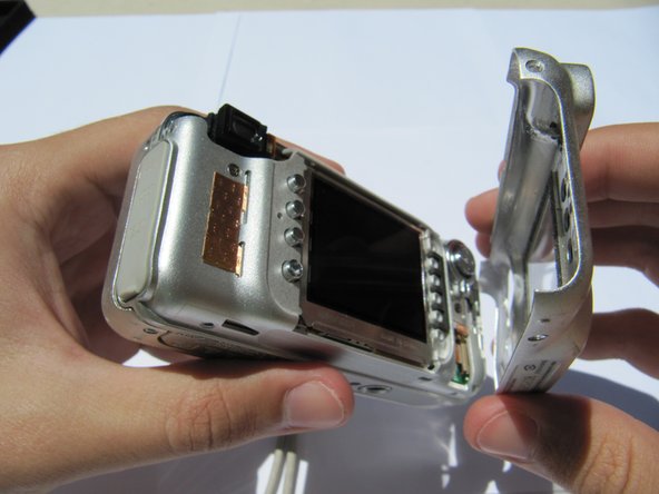 Kodak EasyShare LS743 Battery Door Replacement: step 5, image 1 of 2