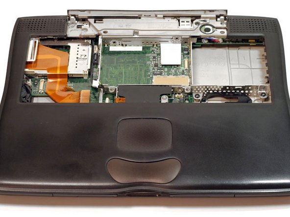 PowerBook G3 Pismo Logic Board Replacement: step 29, image 1 of 1