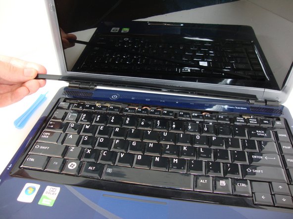 Toshiba Satellite M305D-S4829 Motherboard Removal: step 4, image 2 of 2