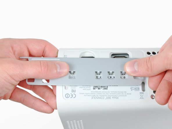 Xbox 360 Motherboard Replacement: step 22, image 1 of 3