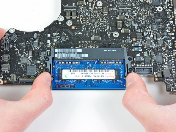 MacBook Pro 13" Unibody Early 2011 Logic Board Replacement: step 28, image 1 of 2