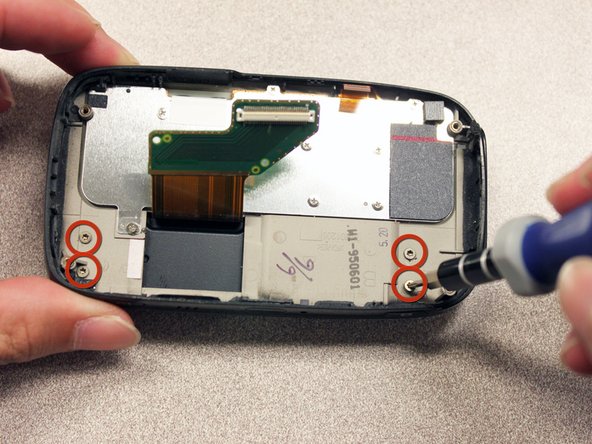 HTC Wizard 200 LCD Screen Replacement: step 13, image 1 of 3