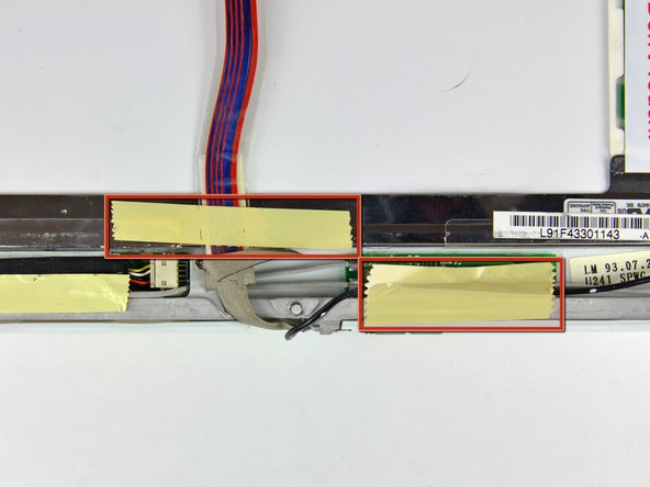 iBook G4 14" 933 MHz-1.33 GHz Clutch Hinges Replacement: step 56, image 1 of 1