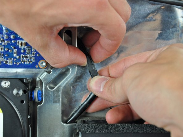 iMac G5 20" Model A1145 Power Supply Replacement: step 46, image 1 of 1